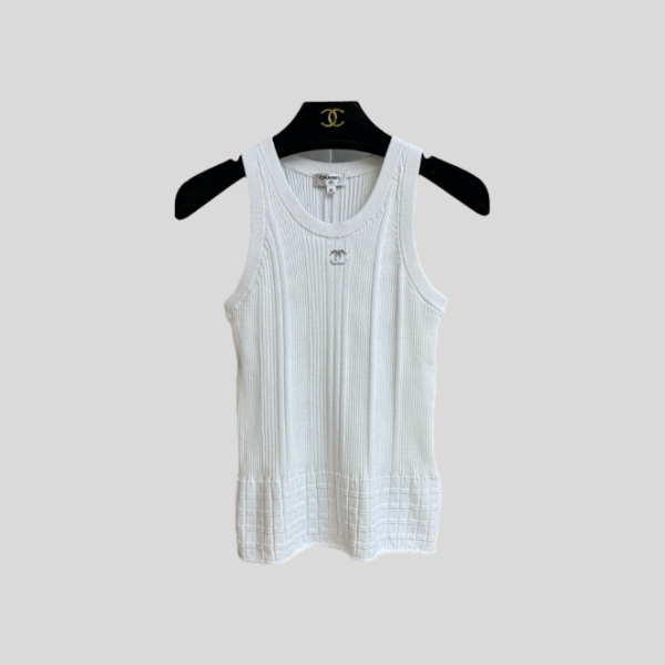 샤넬 민소매 탑