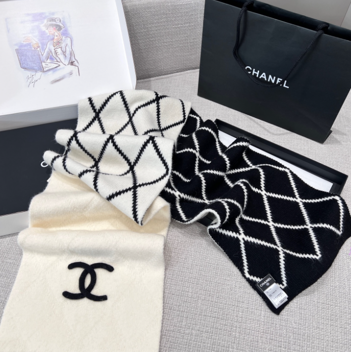 샤넬 서클 다이아몬드 더블사이드 스카프 블랙&화이트