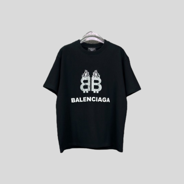 발렌시아가 반팔 티셔츠