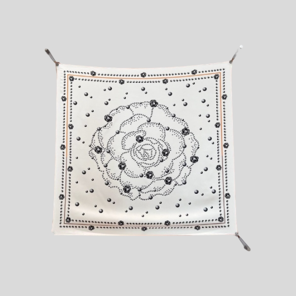 샤넬 카멜리아 펄 스카프