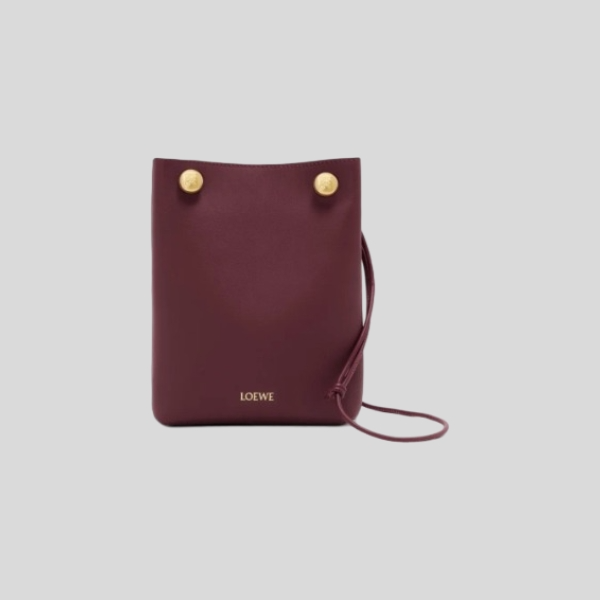 로에베 페블 파우치