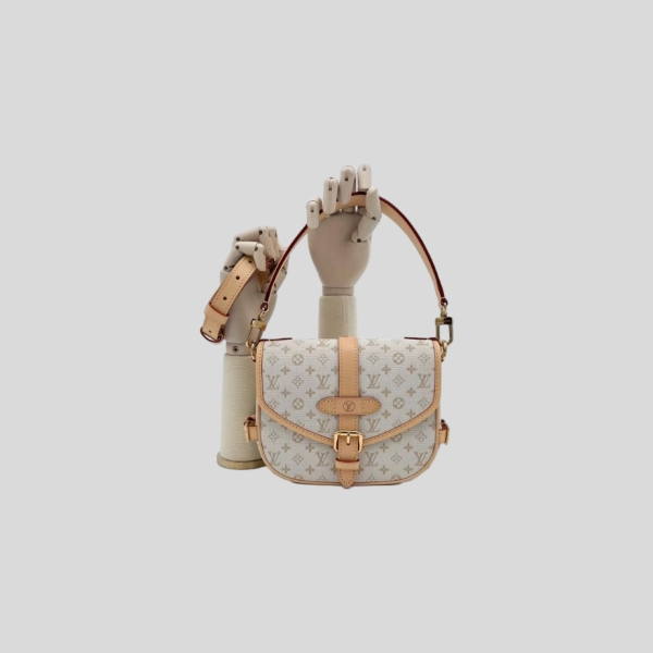 루이비통 소뮈르 BB