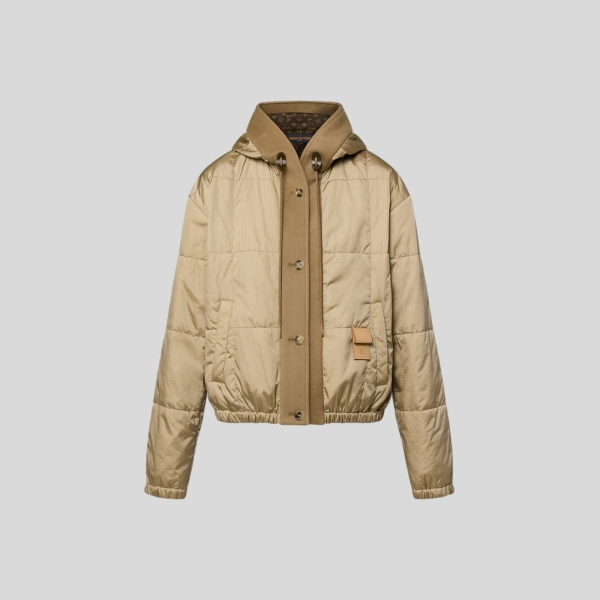 루이비통 후디드 퀼티드 립스톱 자켓