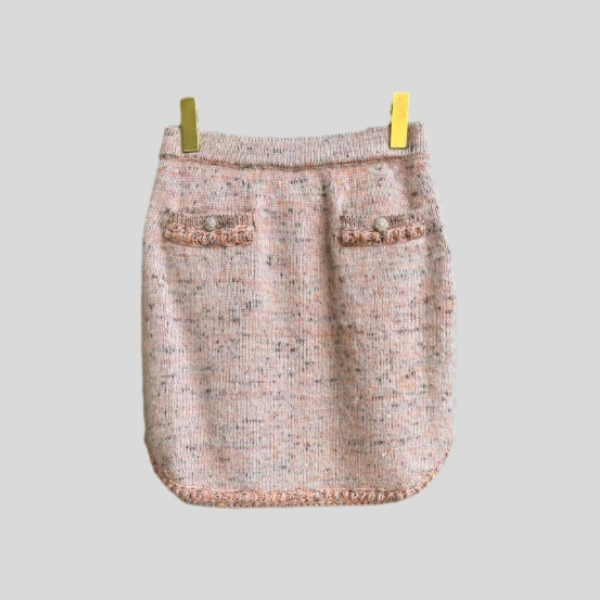 샤넬 핑크 플러시 스커트