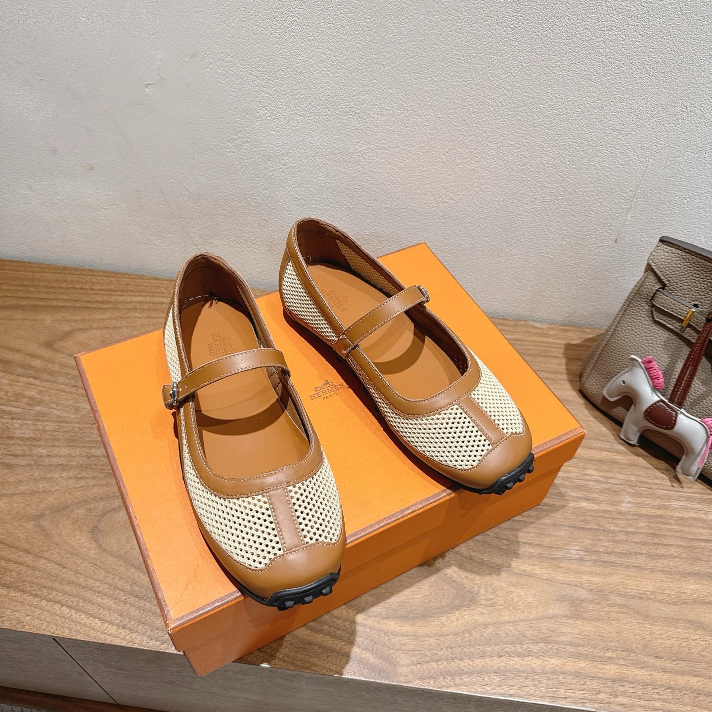 에*메스 25 신상 발레리나 매쉬 플랫