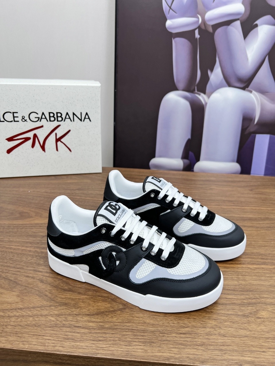 돌*앤가바나 신상 스니커즈