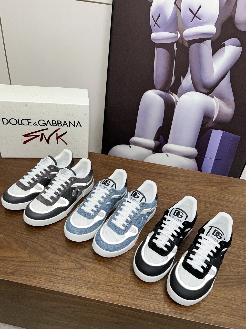돌*앤가바나 신상 스니커즈