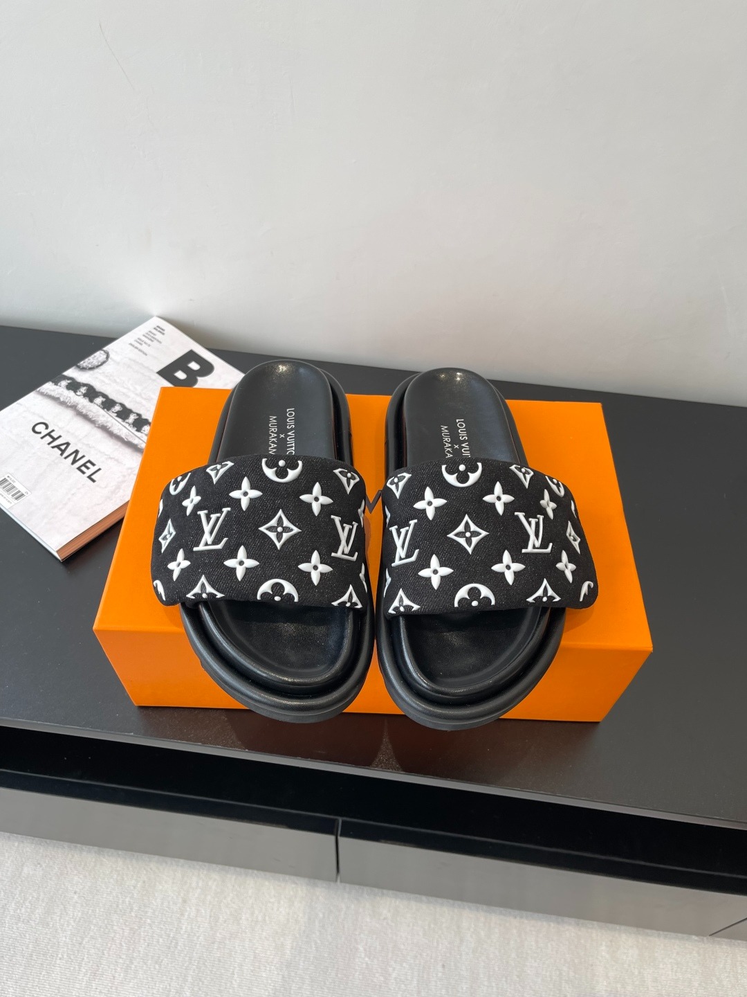 루*비통 25ss 모노그램 점보 플랫폼 뮬샌들