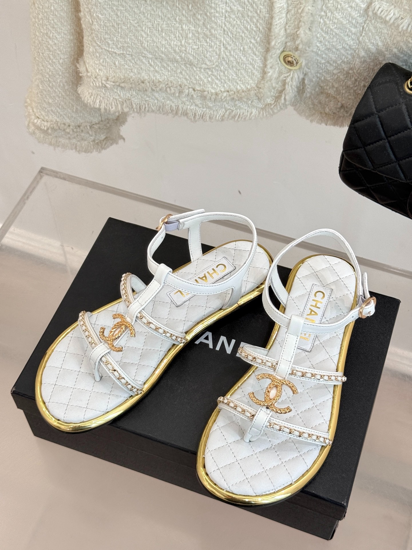 샤* 25 봄여름 신상 플랫 체인 더블 C 샌들