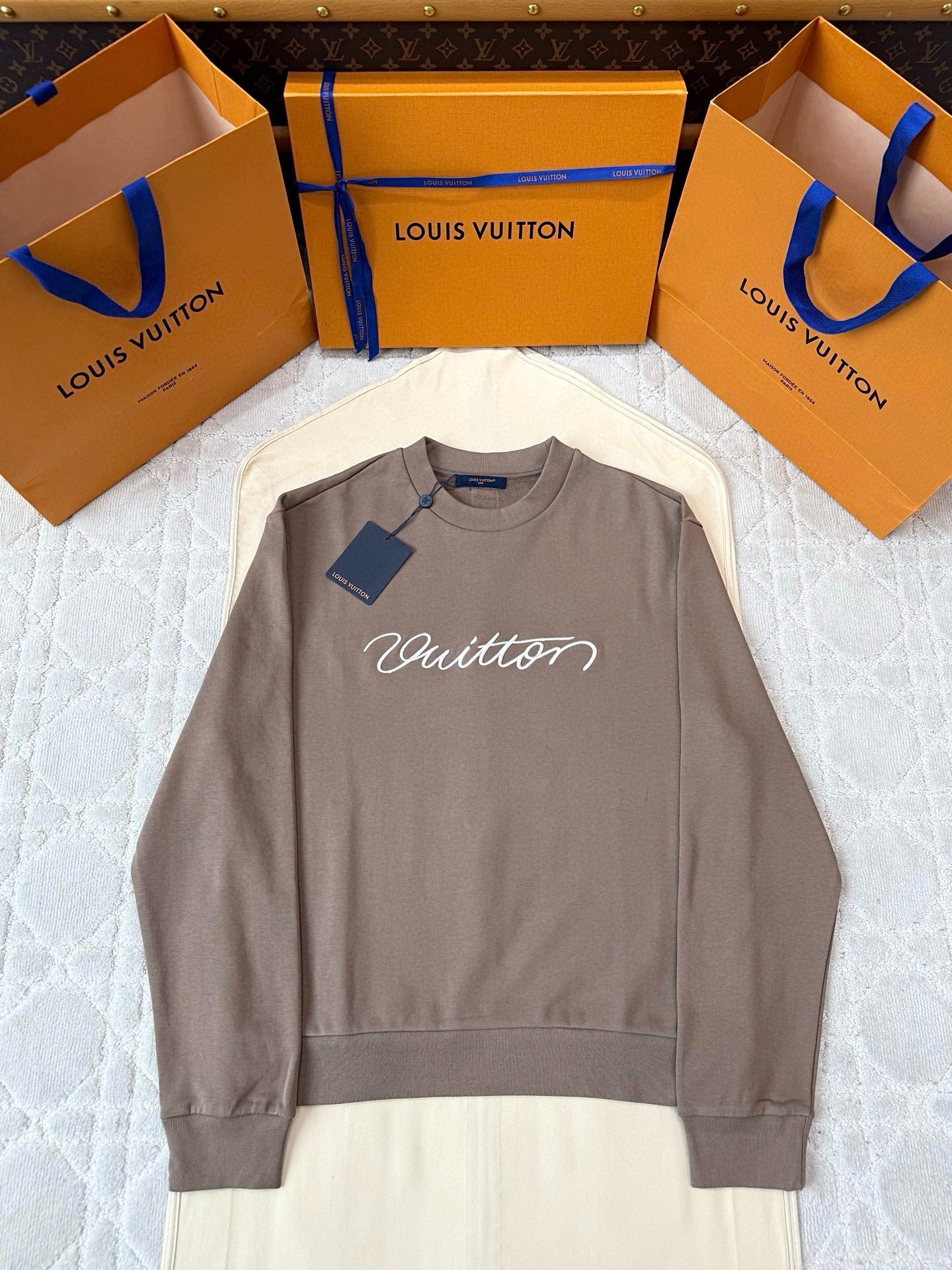 루*비통 25 신상 긴팔티