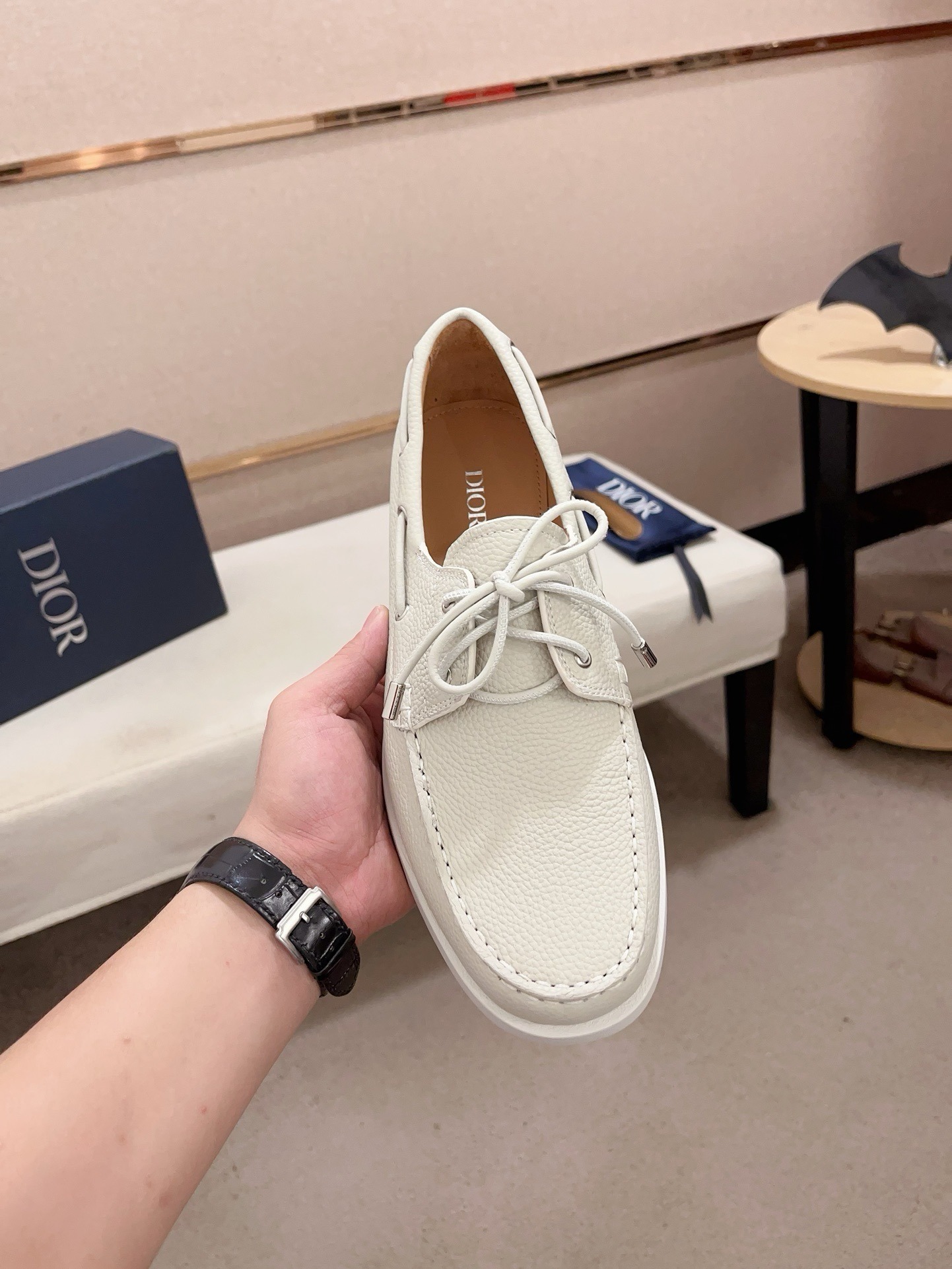 디* 25 신상 로퍼