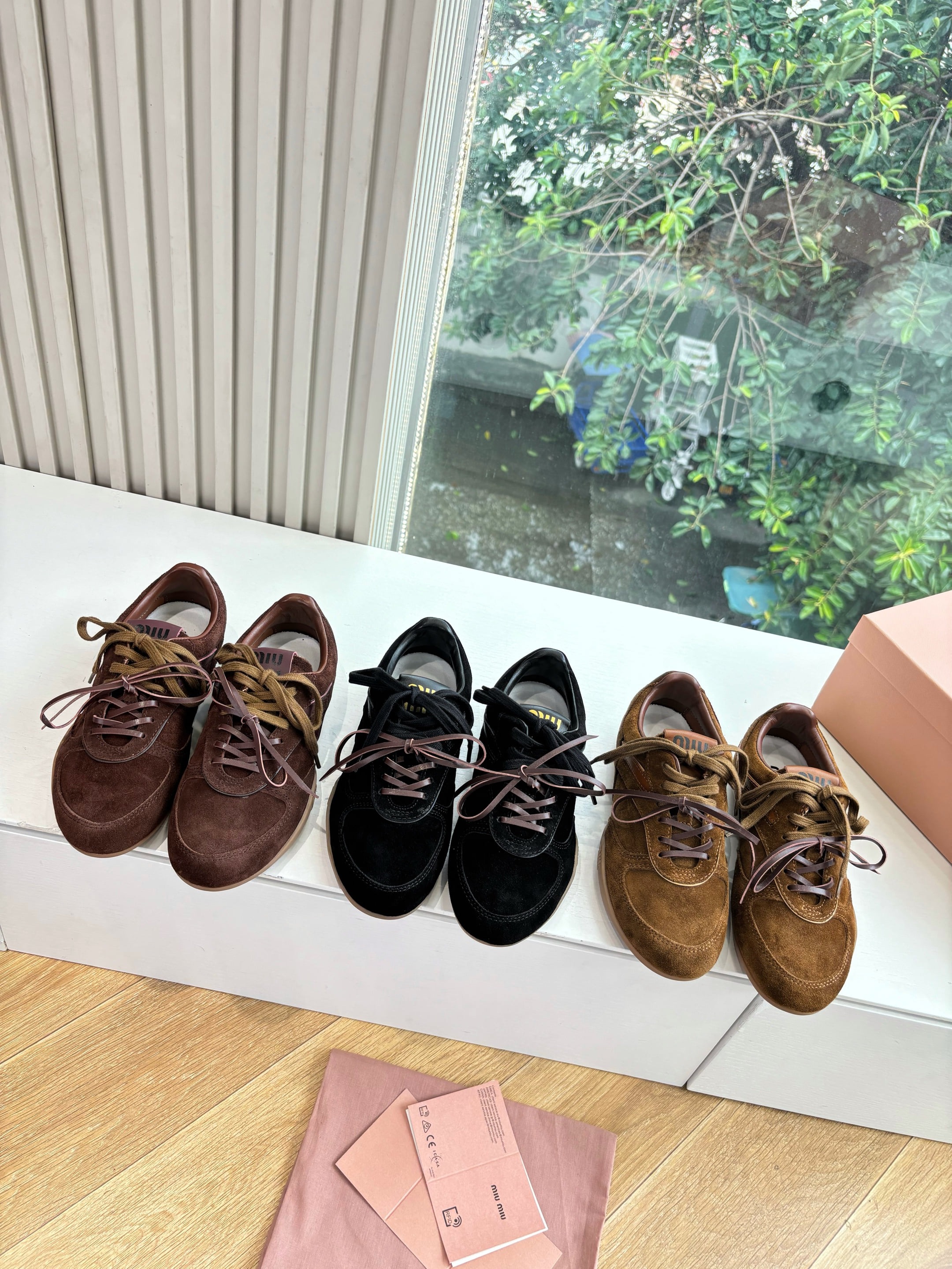 미*미* x 뉴* 콜라보 스니커즈