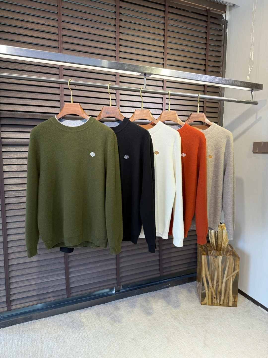 로*피아나 FW2025 신상 라운드 니트