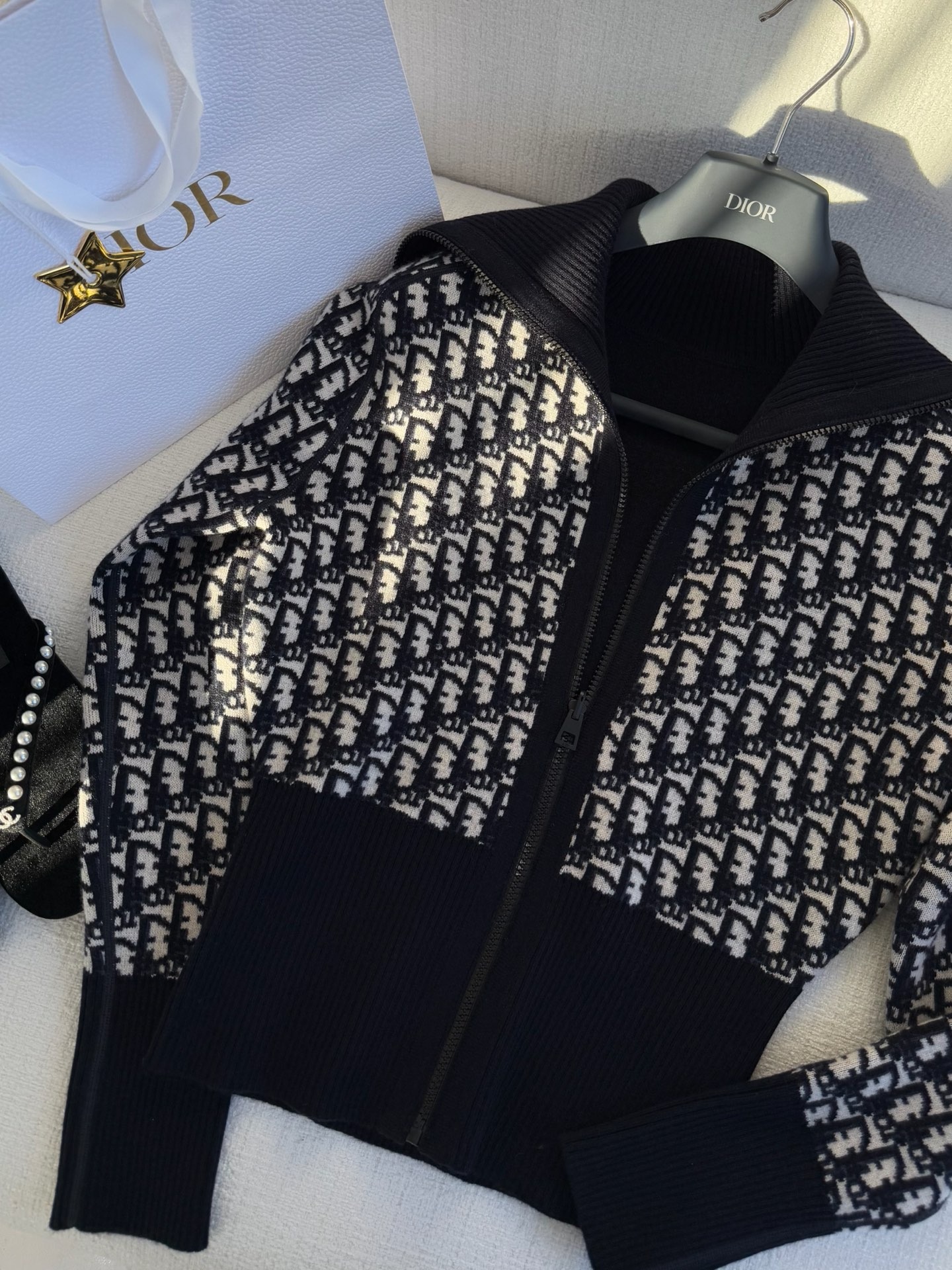 디올 25 노르딕 리버서블 숄카라 울가디건