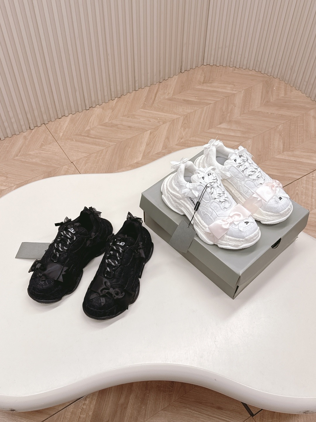 발*시아가 신상 리본 스니커즈