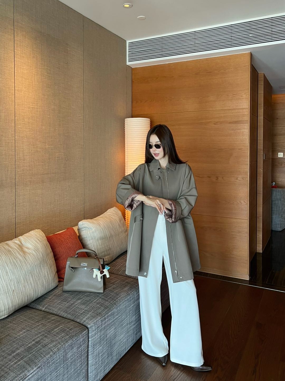 에*메스 25 신상 터틀넥 하프 트렌치 코트