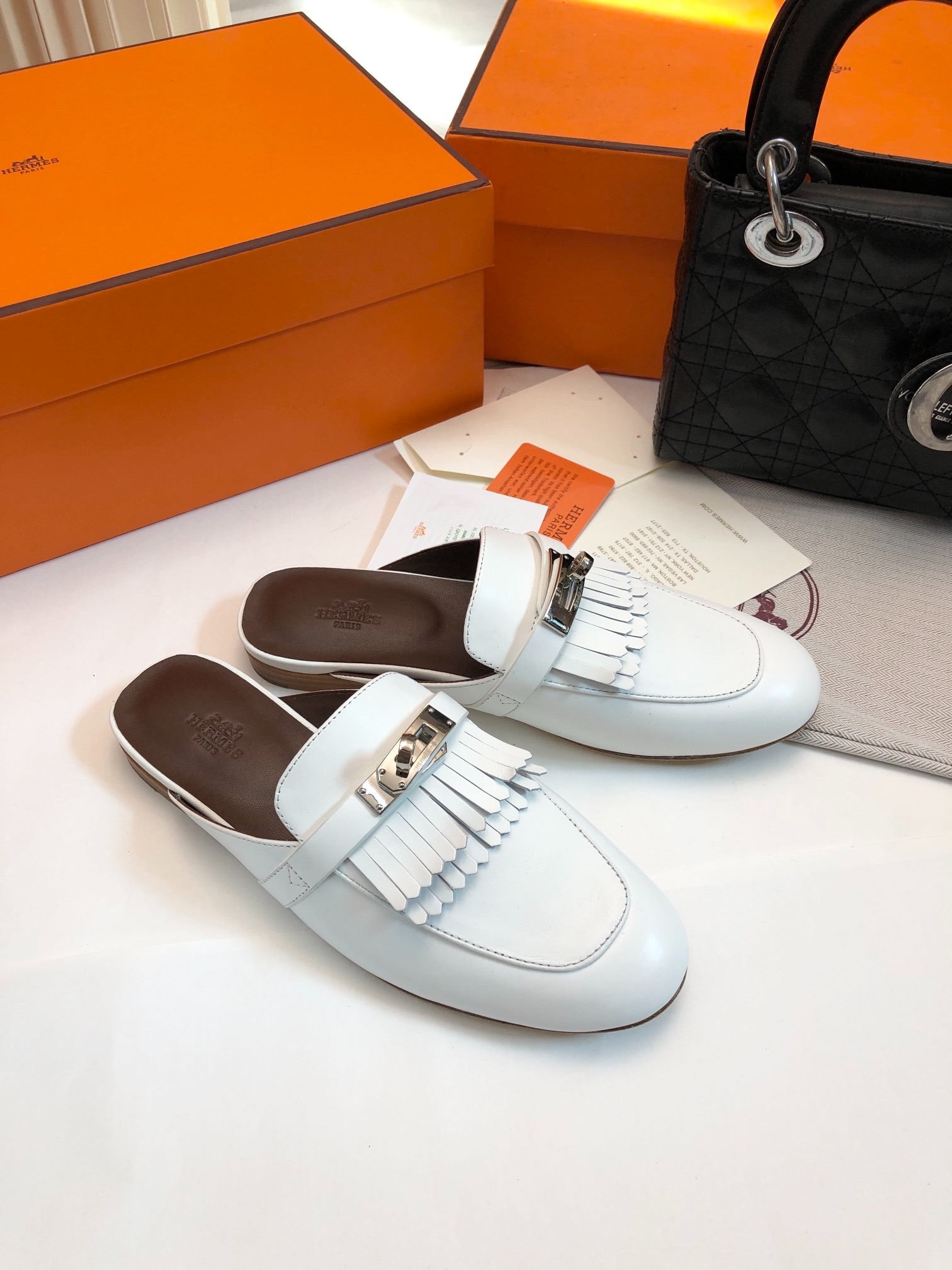 에*메스 2025 H 클래식 켈리뮬러 세미슬리퍼 태슬타입