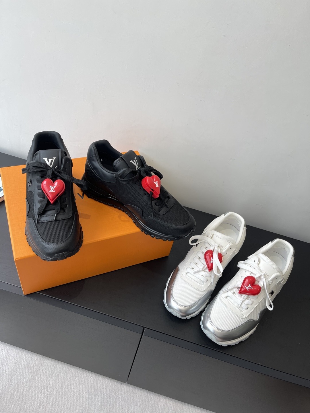 루*비통 클래식 남성 스니커즈