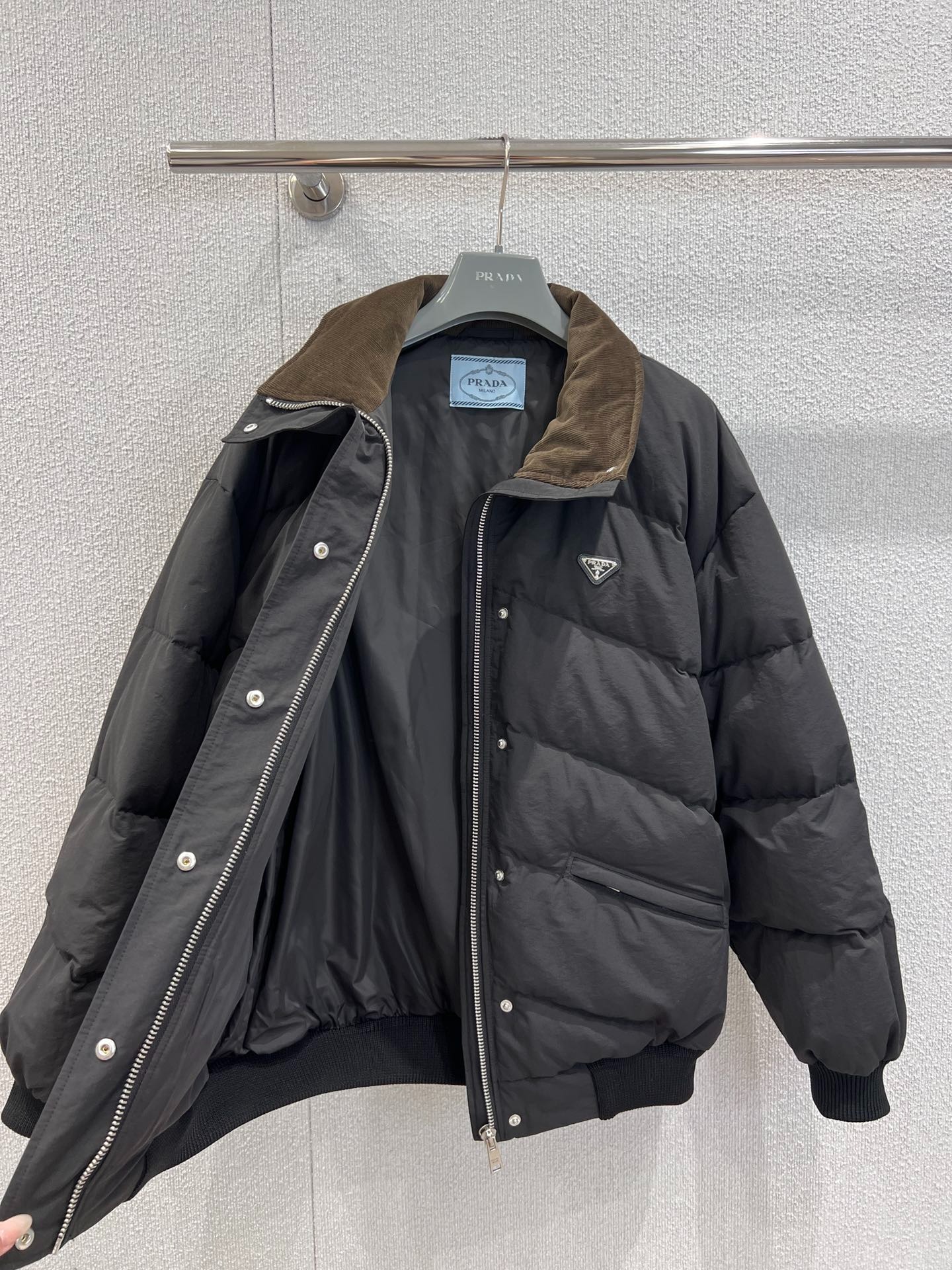 프*다 25Fw 신상 스탠드넥 야상점퍼