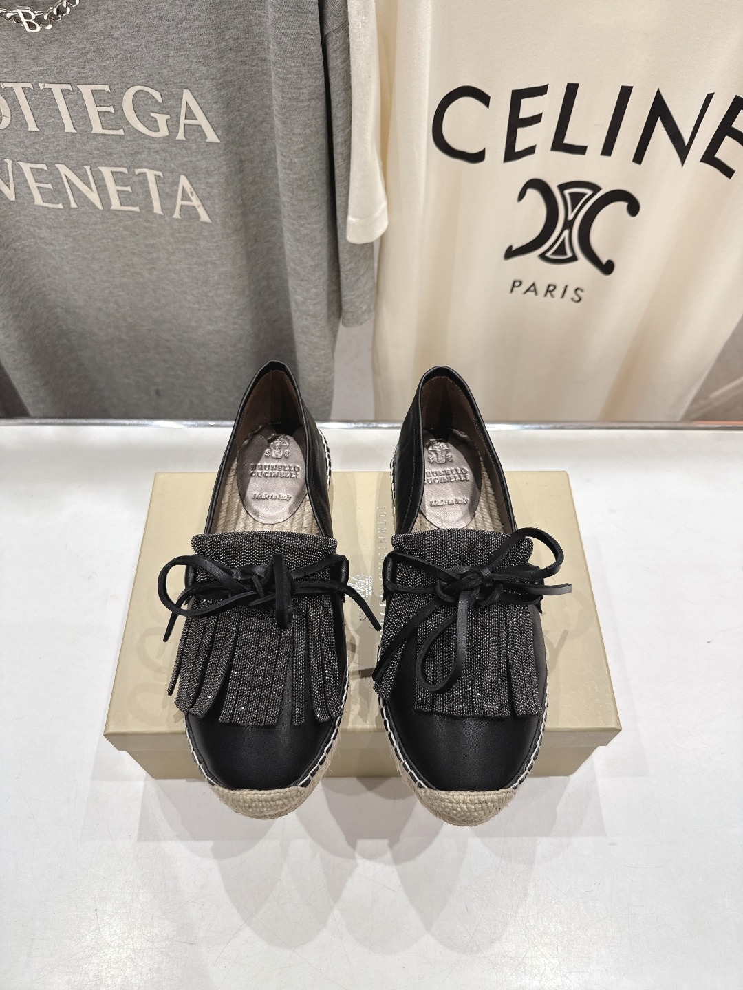 브*넬로 쿠치넬리 신상 로퍼