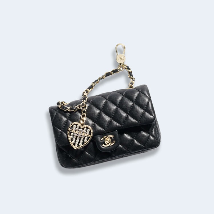 샤넬 클래식 후크 미니백 램스킨