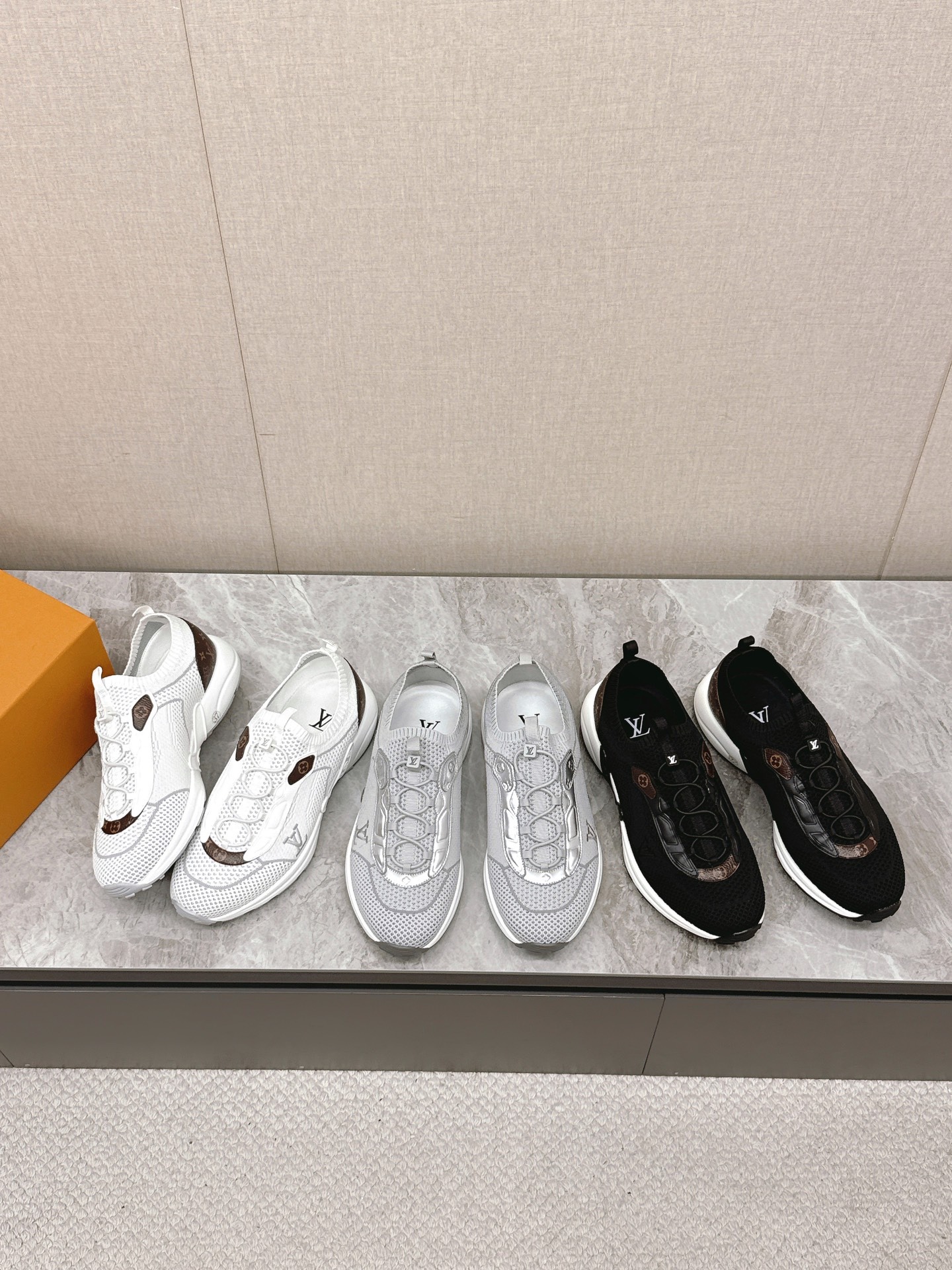 루*비통 올림피아 커플 운동화