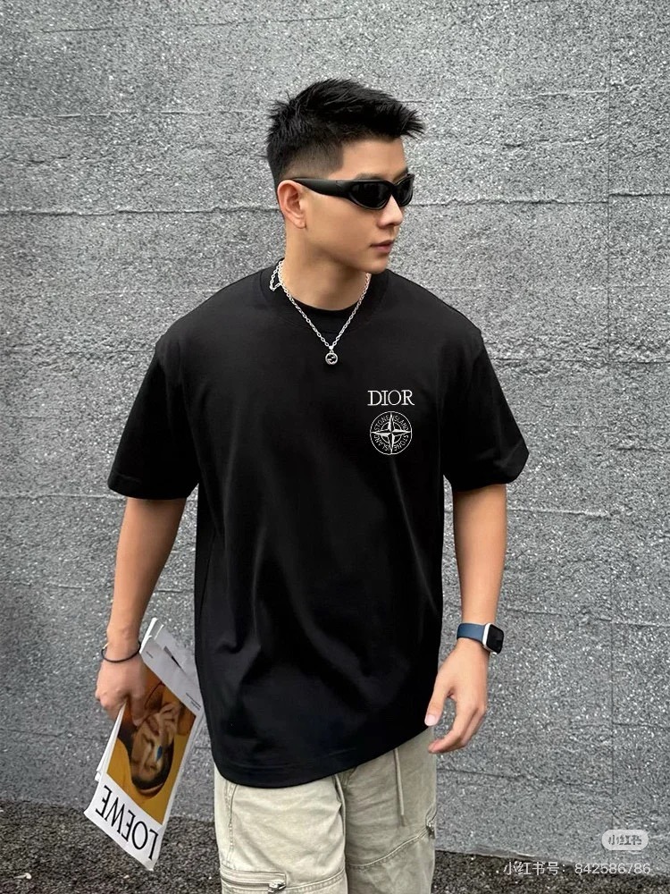 디* 섬과 콜라보 로고 프린트 티셔츠