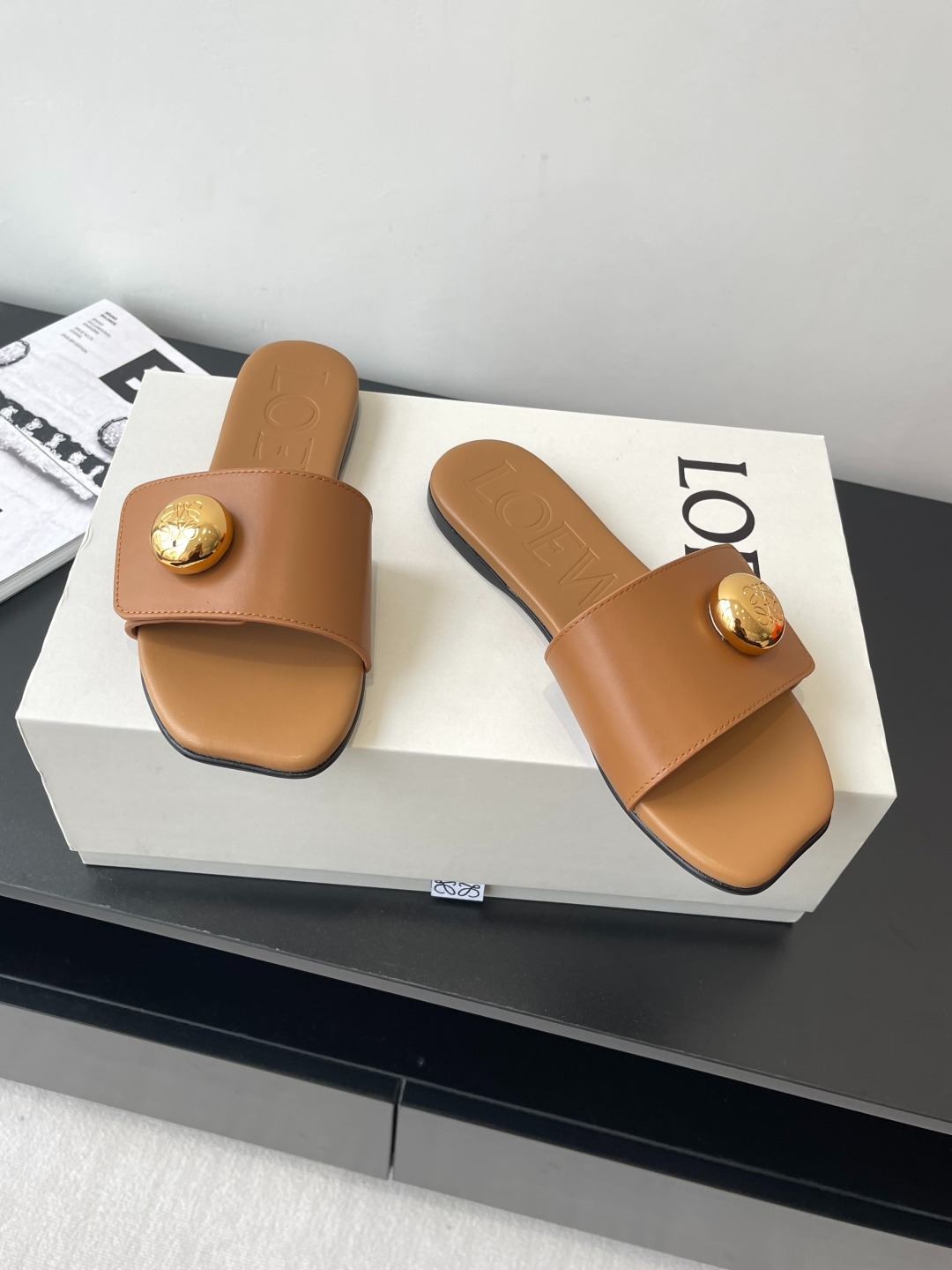 로*베 25ss 신상품 빈티지 플랫 비치 슬리퍼