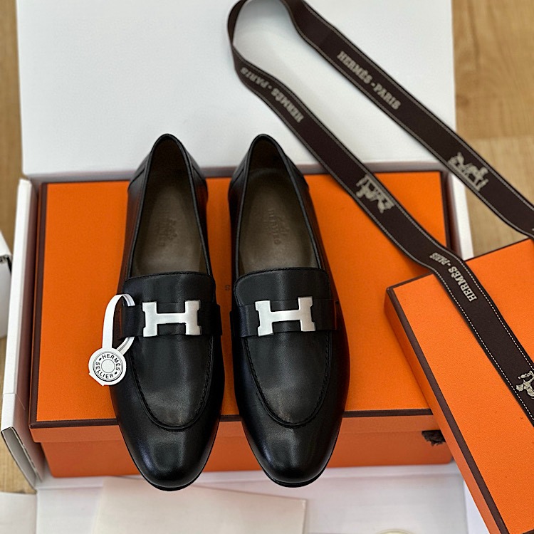 에르메스 파리 블랙 가죽 로퍼