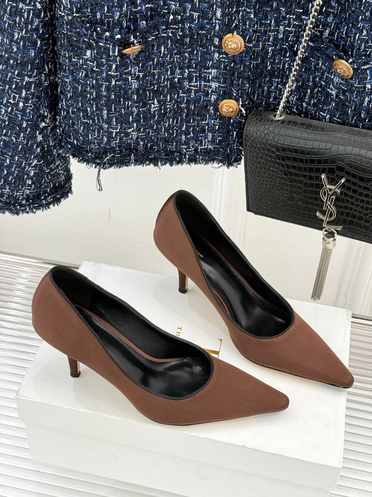 더*우 25WF 신상 스틸레토 단화 힐