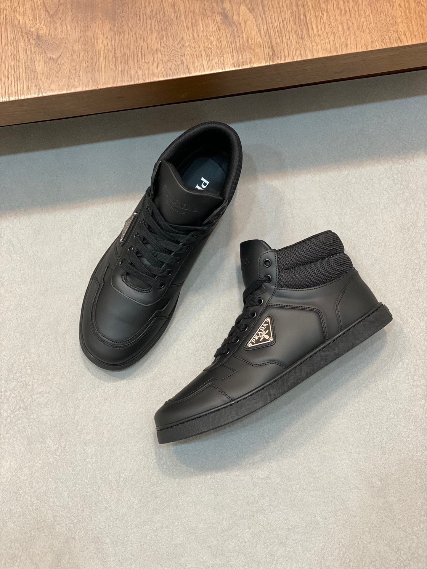 프*다 디스트릭트 하이탑 남성 스니커즈