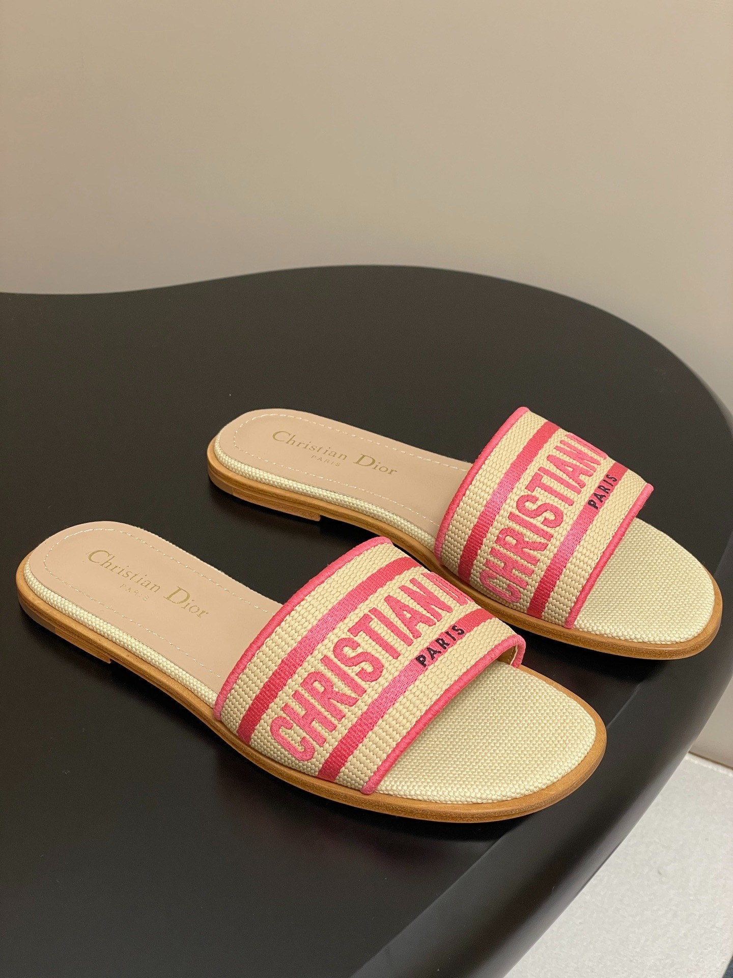 디* 25ss 봄여름 신상 스트랩 슬리퍼