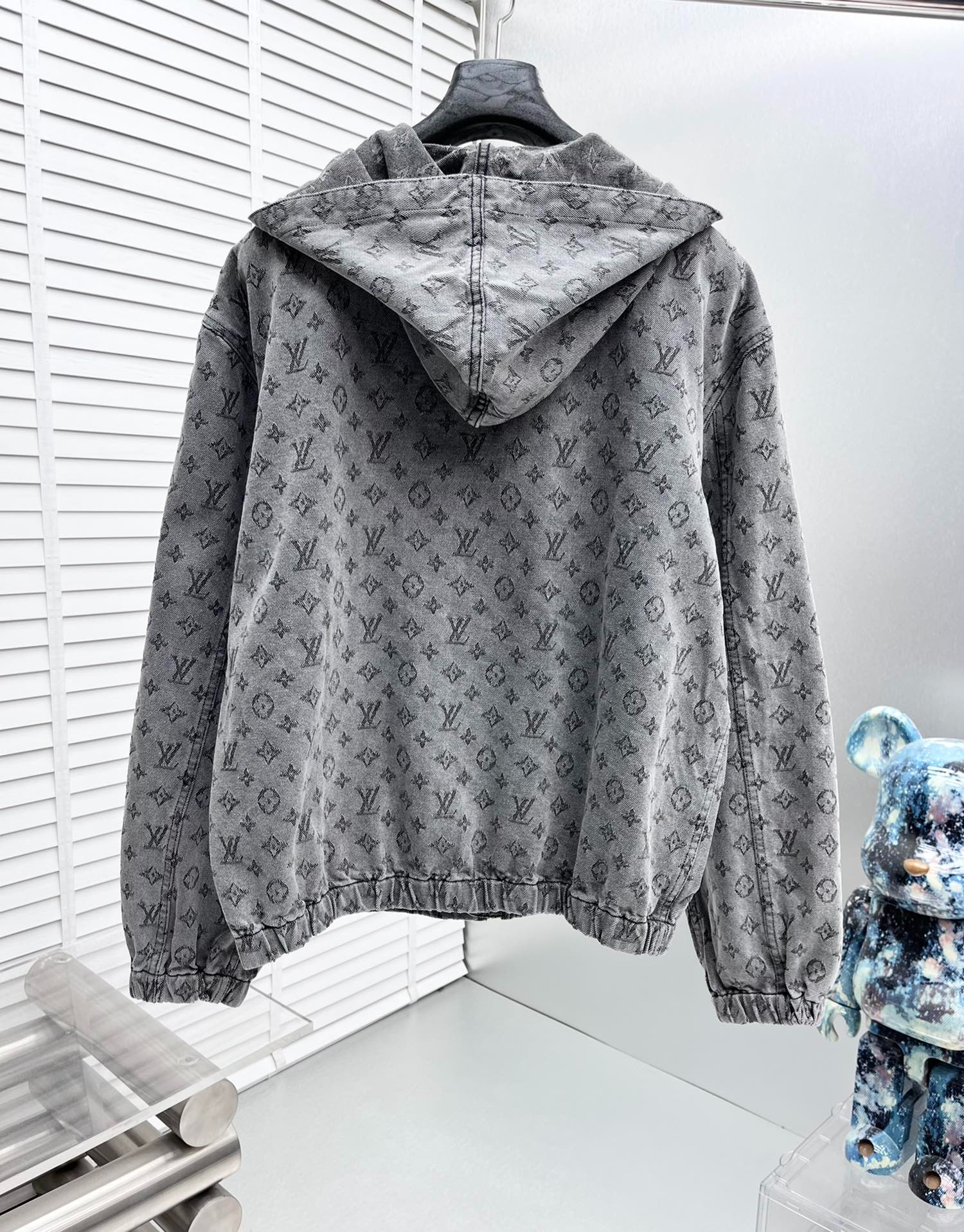 루*비통 25ss 신상 데님 후드 점퍼