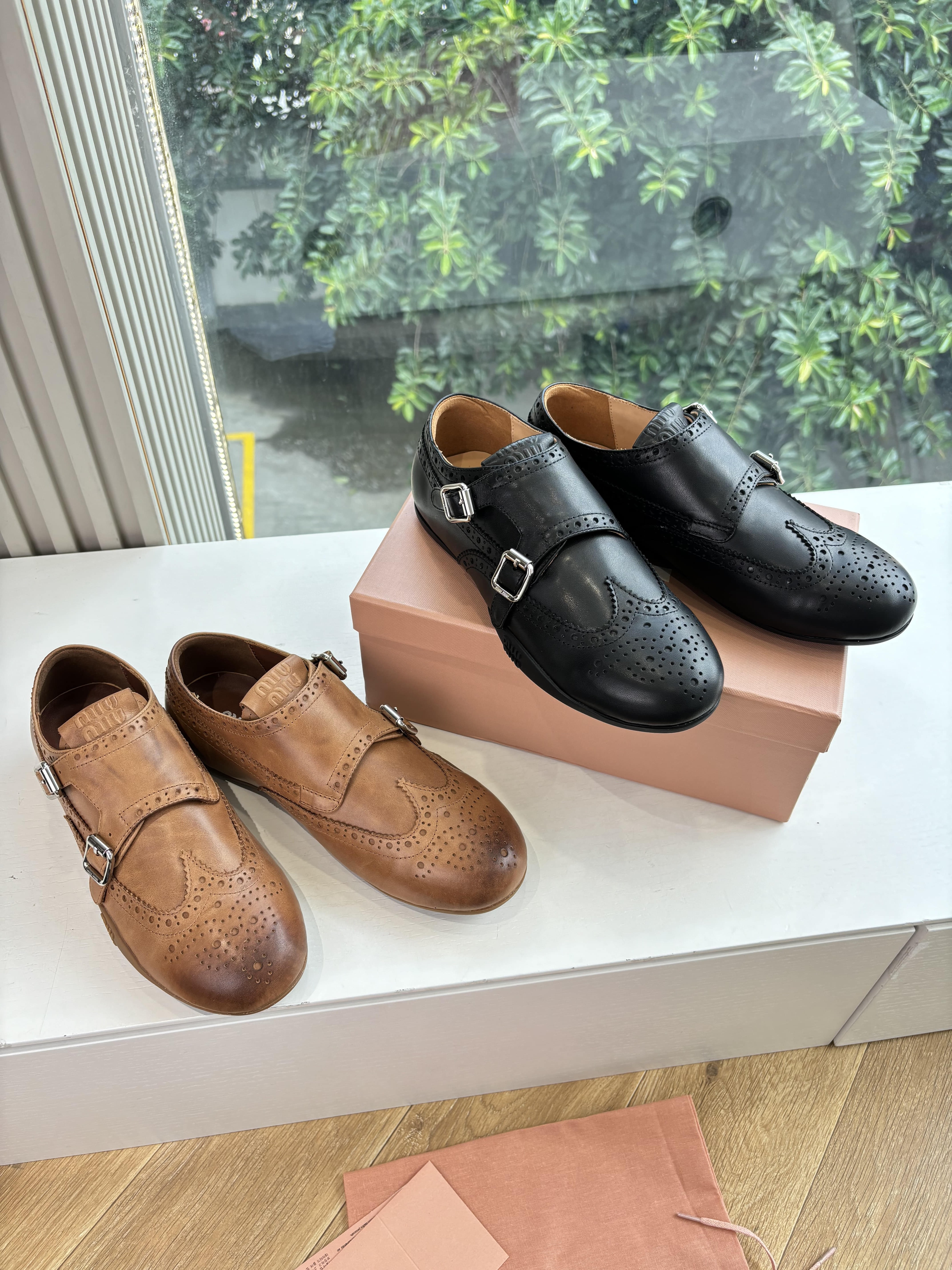 미*미* 25FW 덱슈즈 스틸레토 로퍼