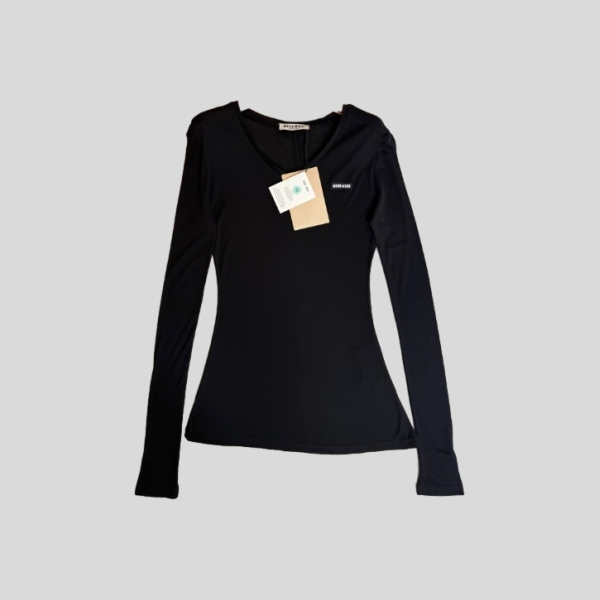 미우미우 V넥 레이어 탑 (블랙,화이트)