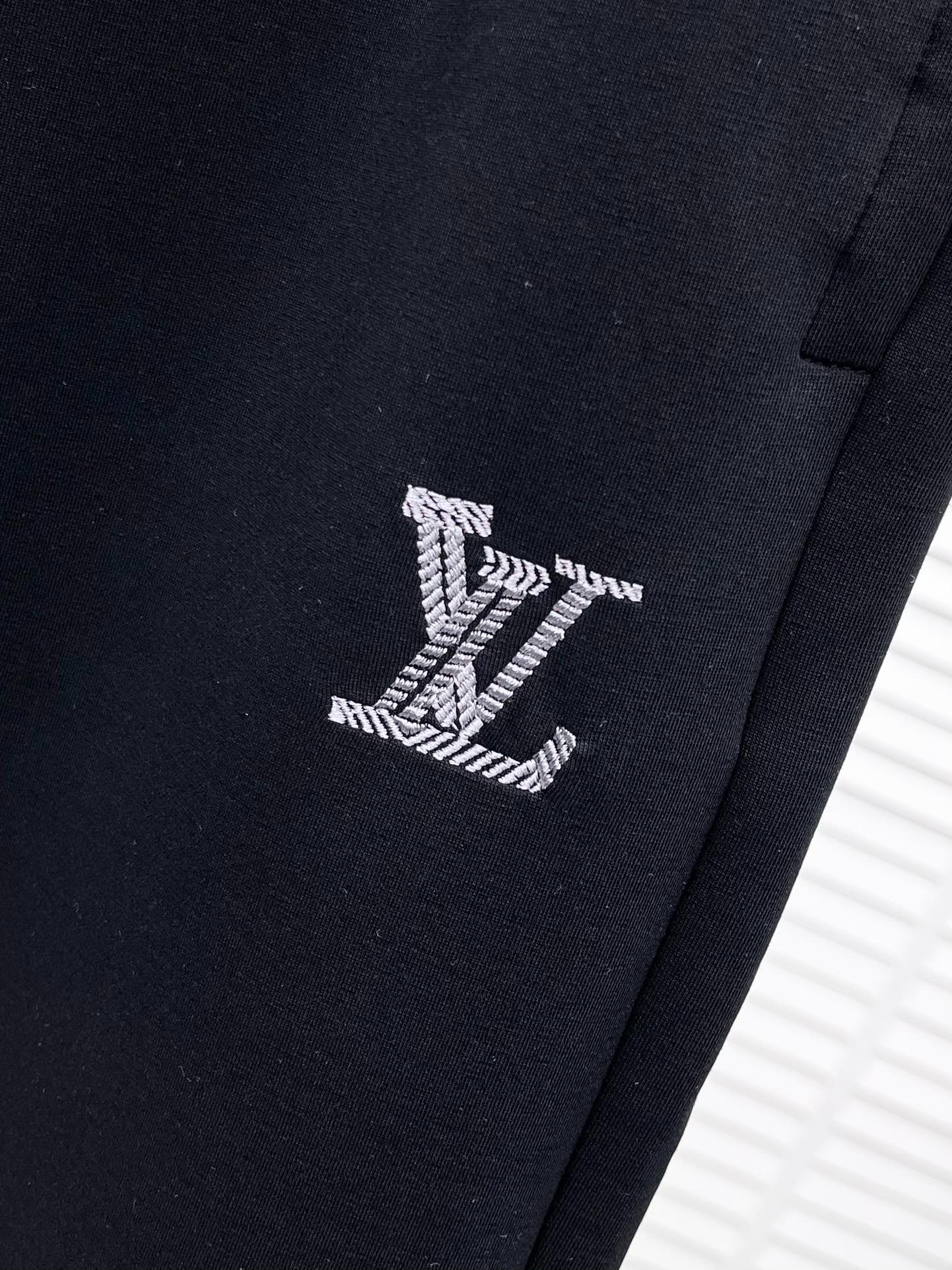 루*비통 25ss 신상 팬츠