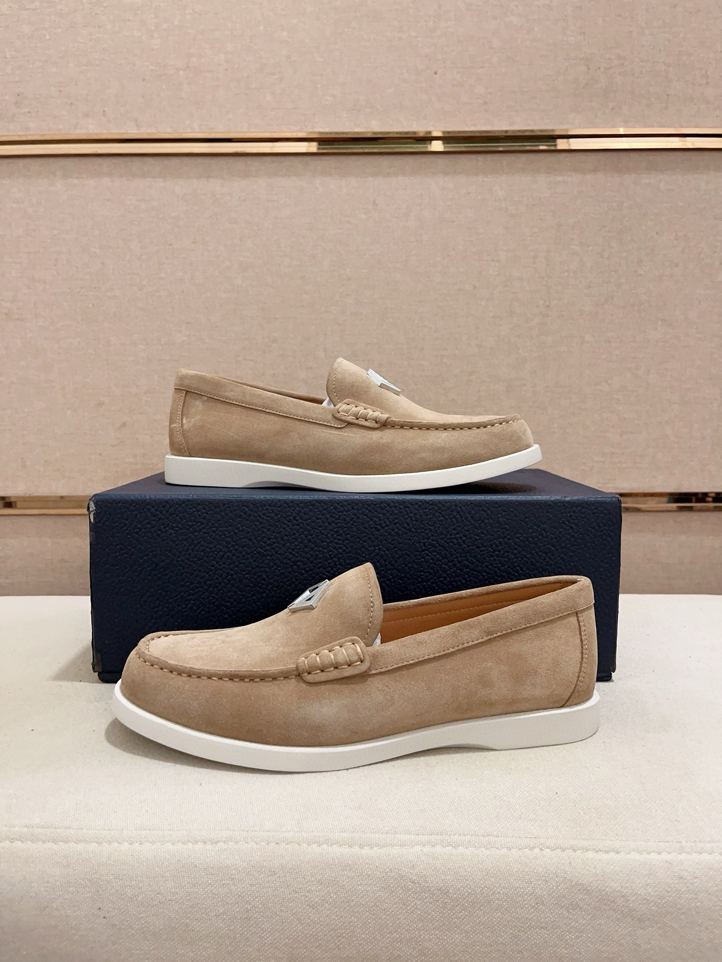 디* 신상 로얄 로퍼 스웨이드