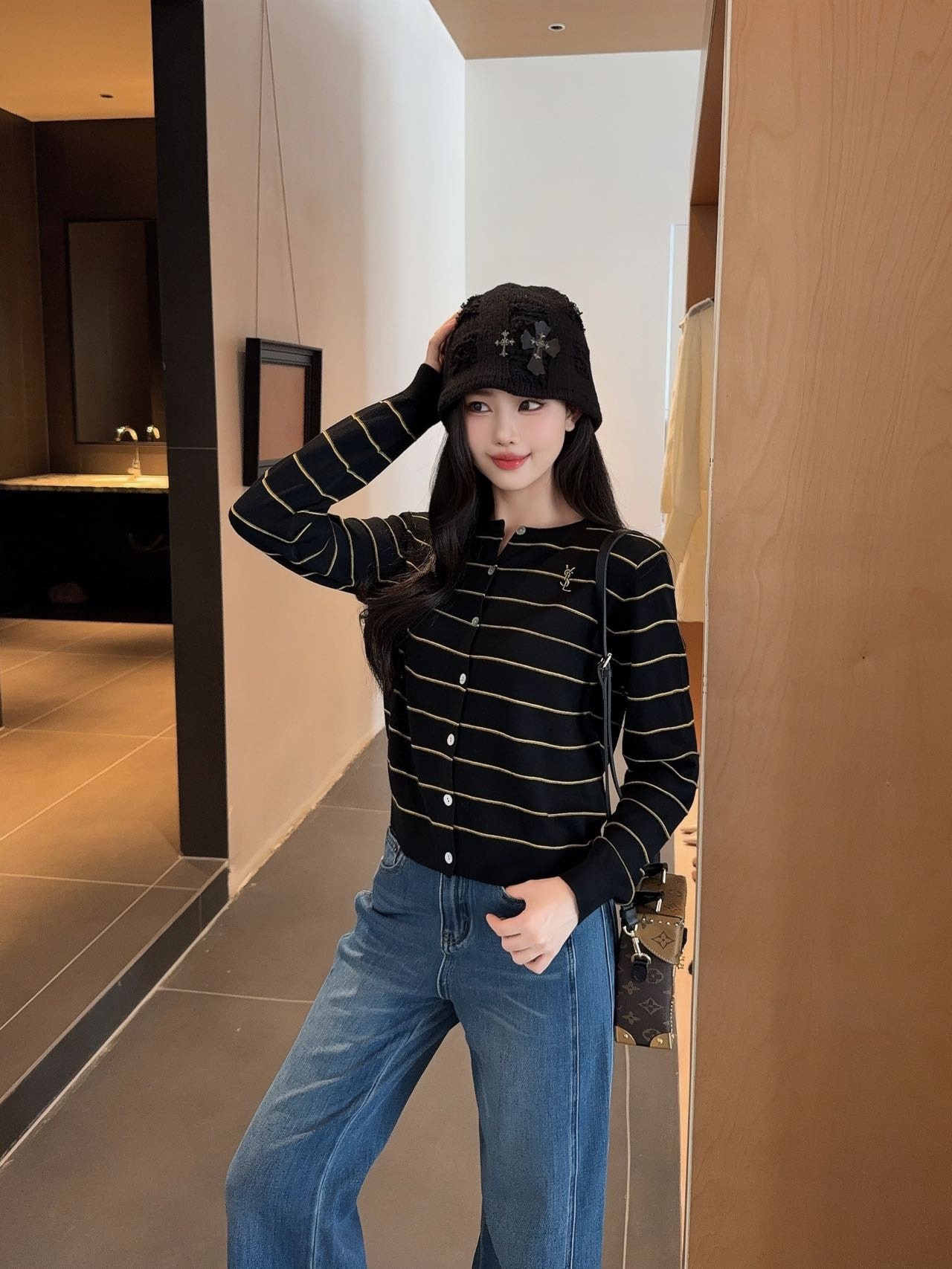 입*로랑 클래식 브로치 니트 가디건