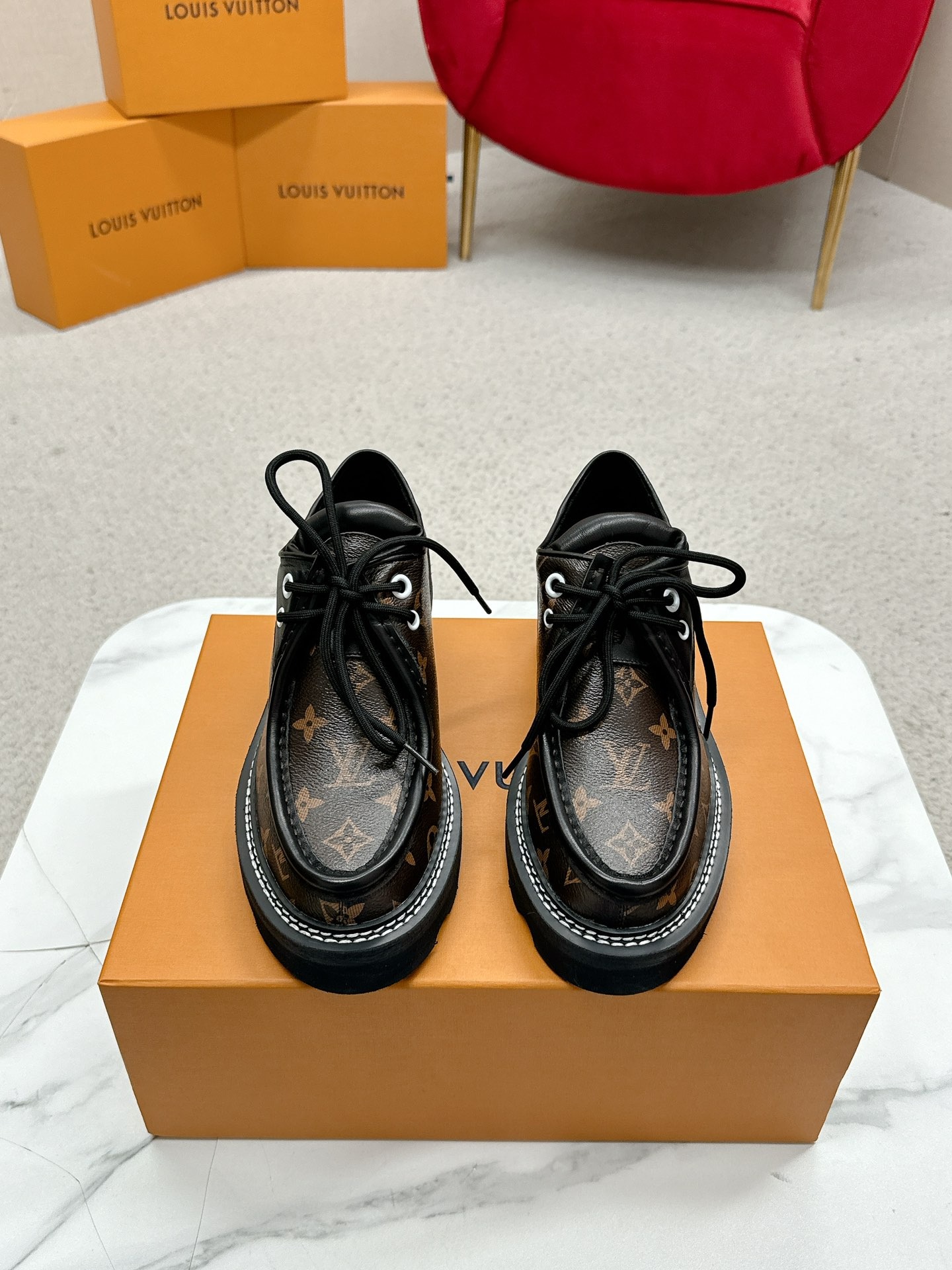 루*비통 신상 런웨이 부츠