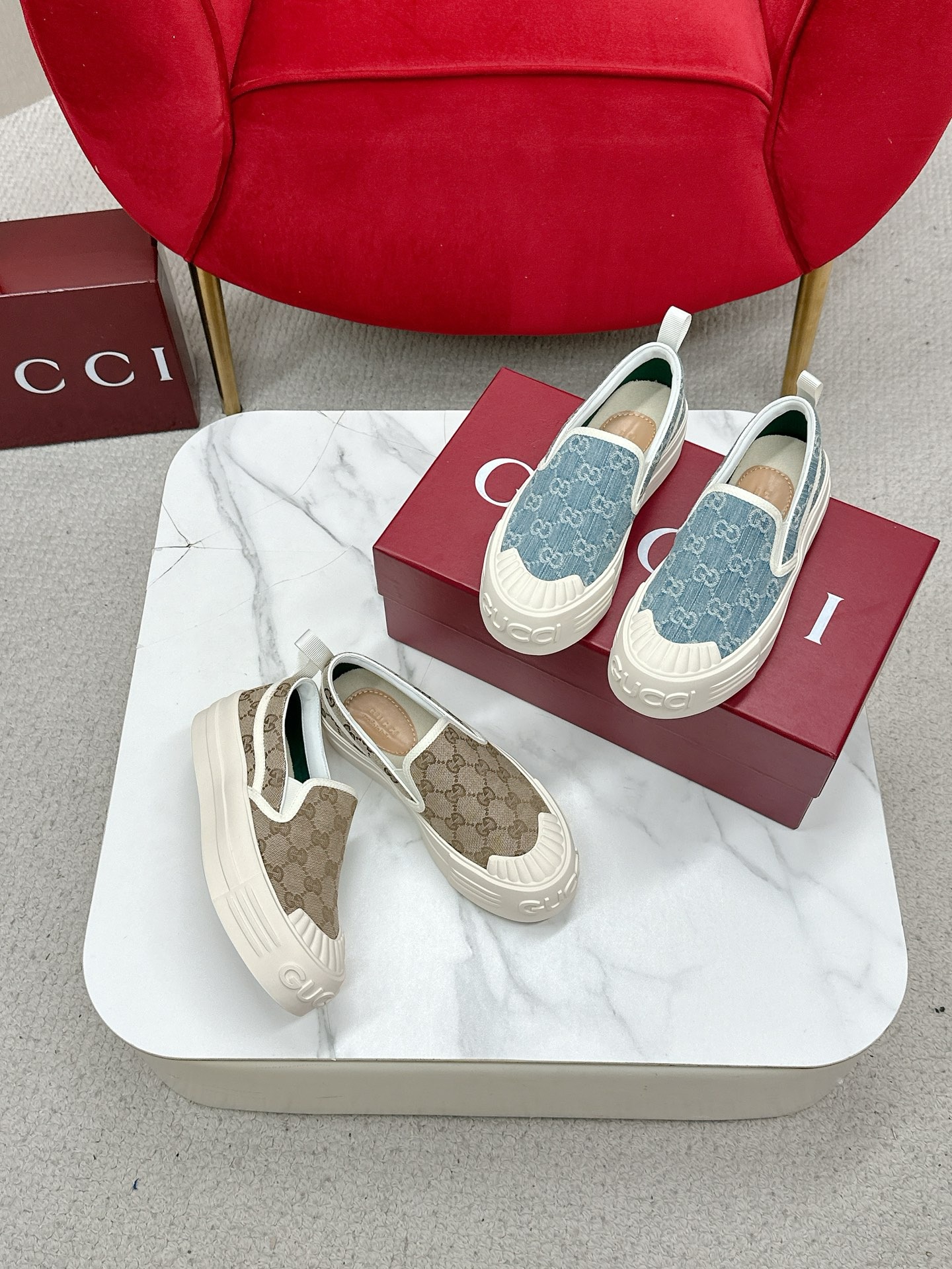 구* 1977 오리지널 로퍼 스니커즈