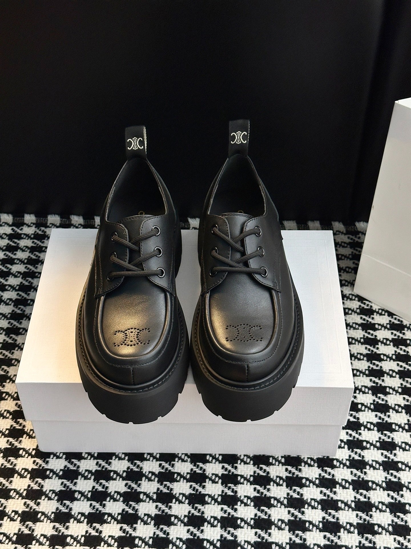 셀*느 신상 더비 슈즈