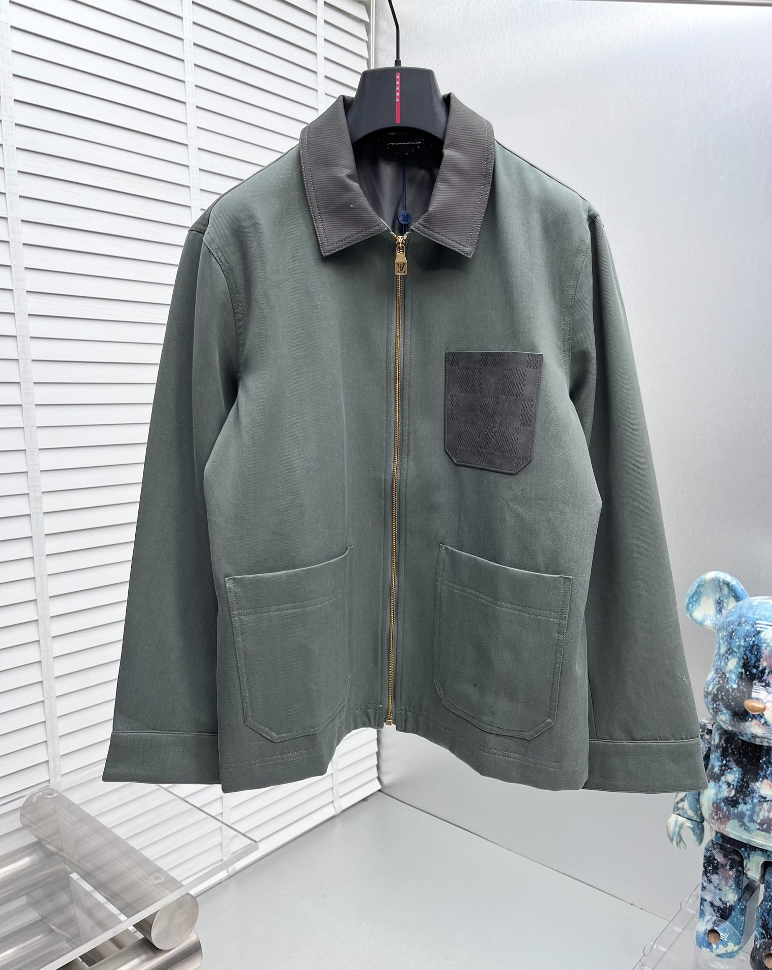 루*비통 25ss 신상 카고 집업 재킷