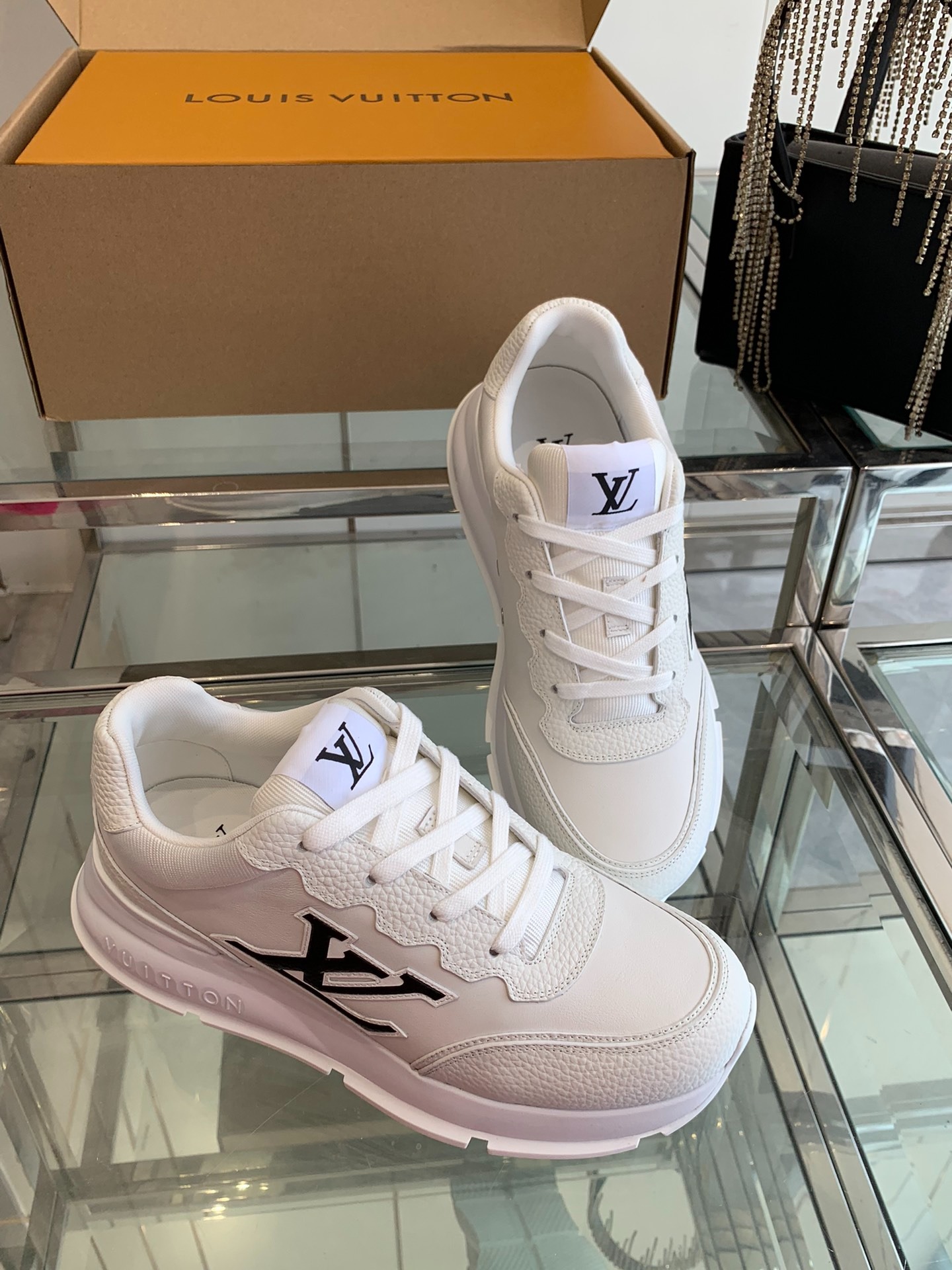 루*비통 뉴클래식 2025ss 스니커즈