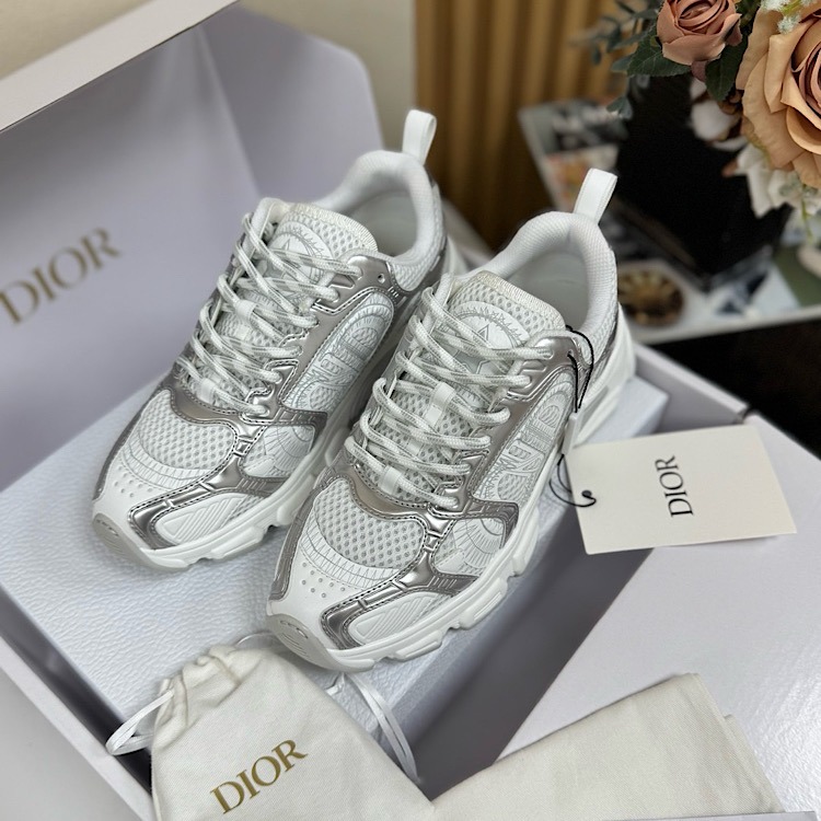 디올 Chrono 크로노 뮬 스니커즈