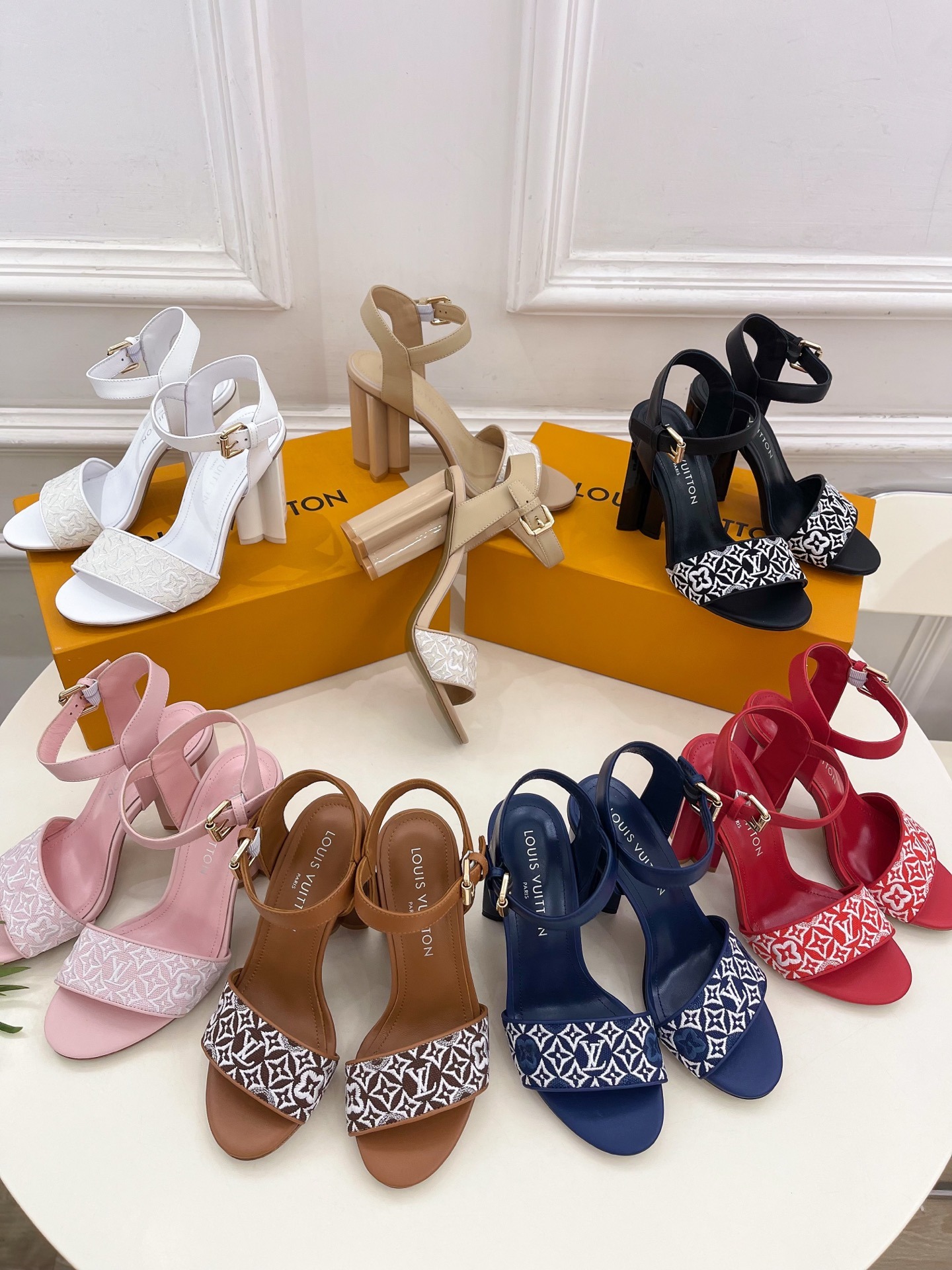 루*비통 25 신상 샌들