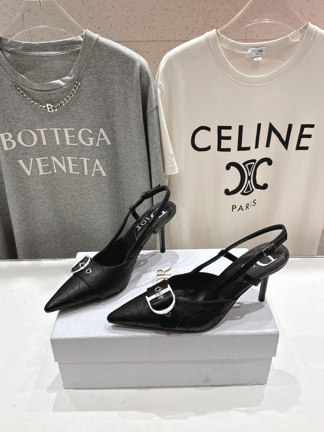 디* 25ss 봄여름 신상 블록 스타일 힐 샌들