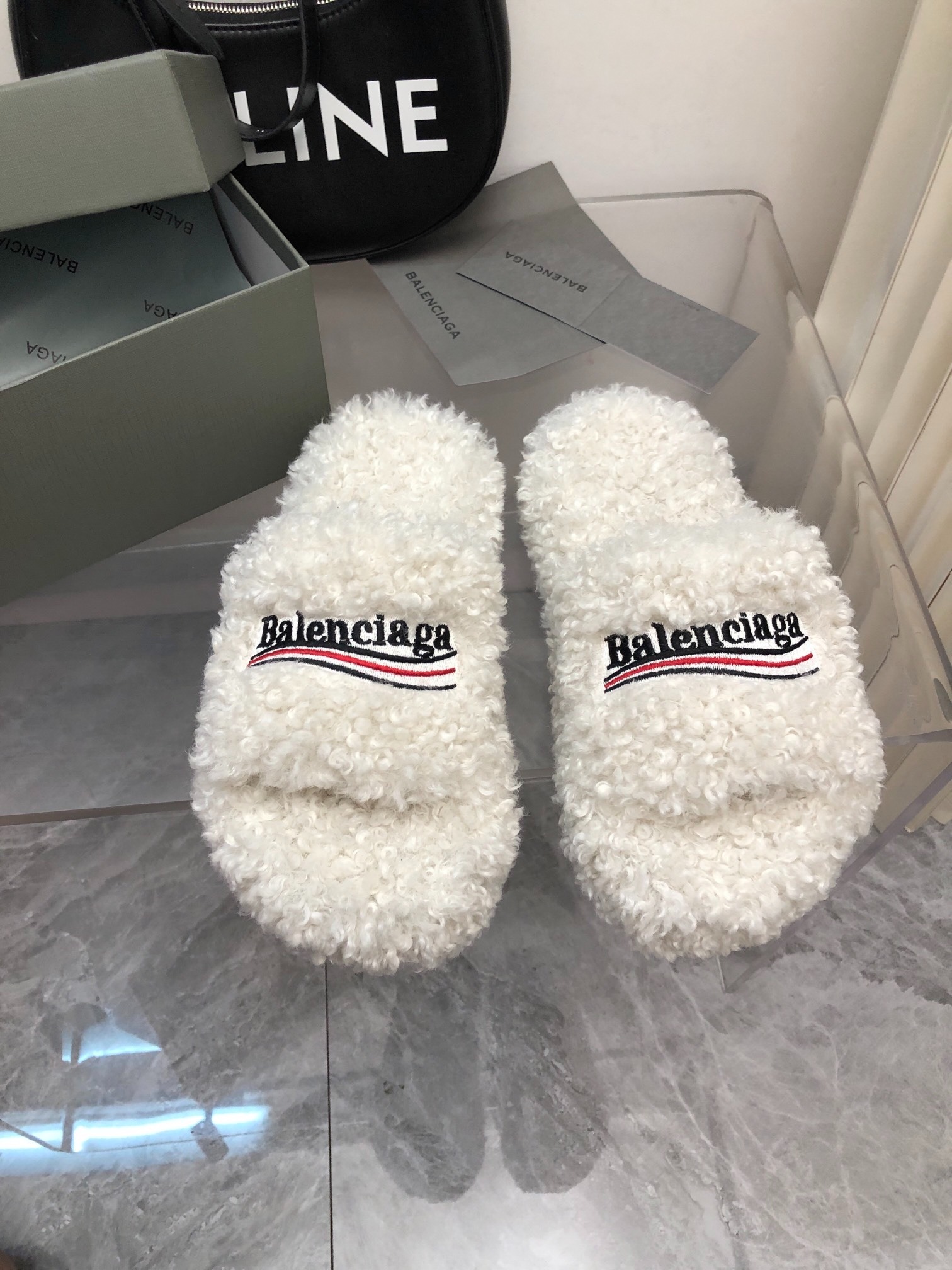 발*시아가 신상 겨울 통굽 퍼 슬리퍼