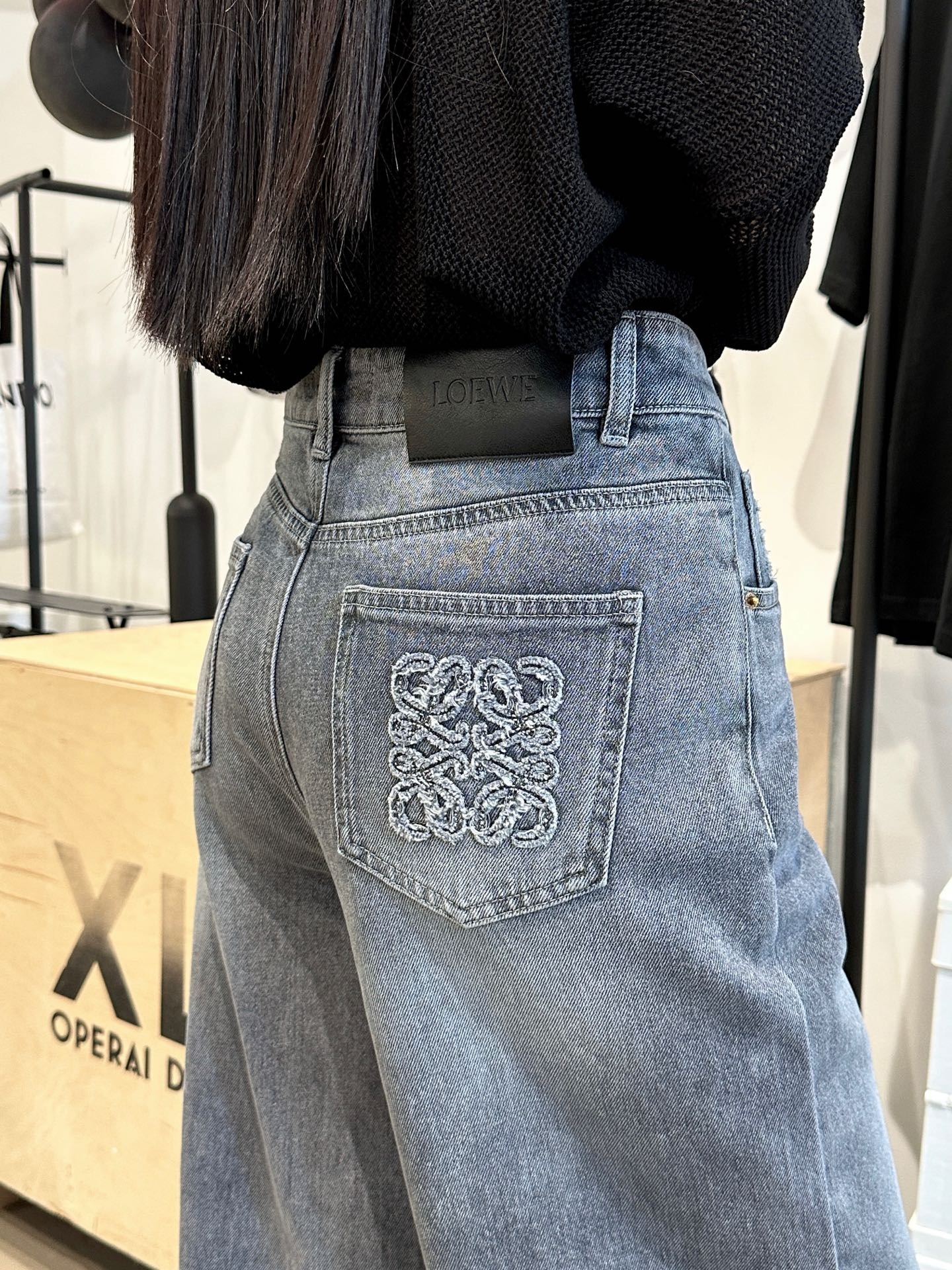 로*베 25ss 클래식 패턴 자수 청바지