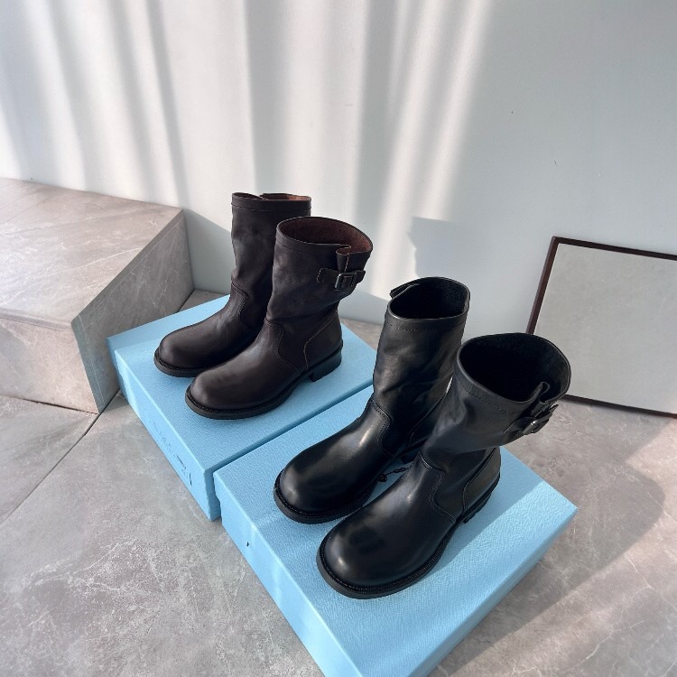 프라다 블랙 미들 부츠