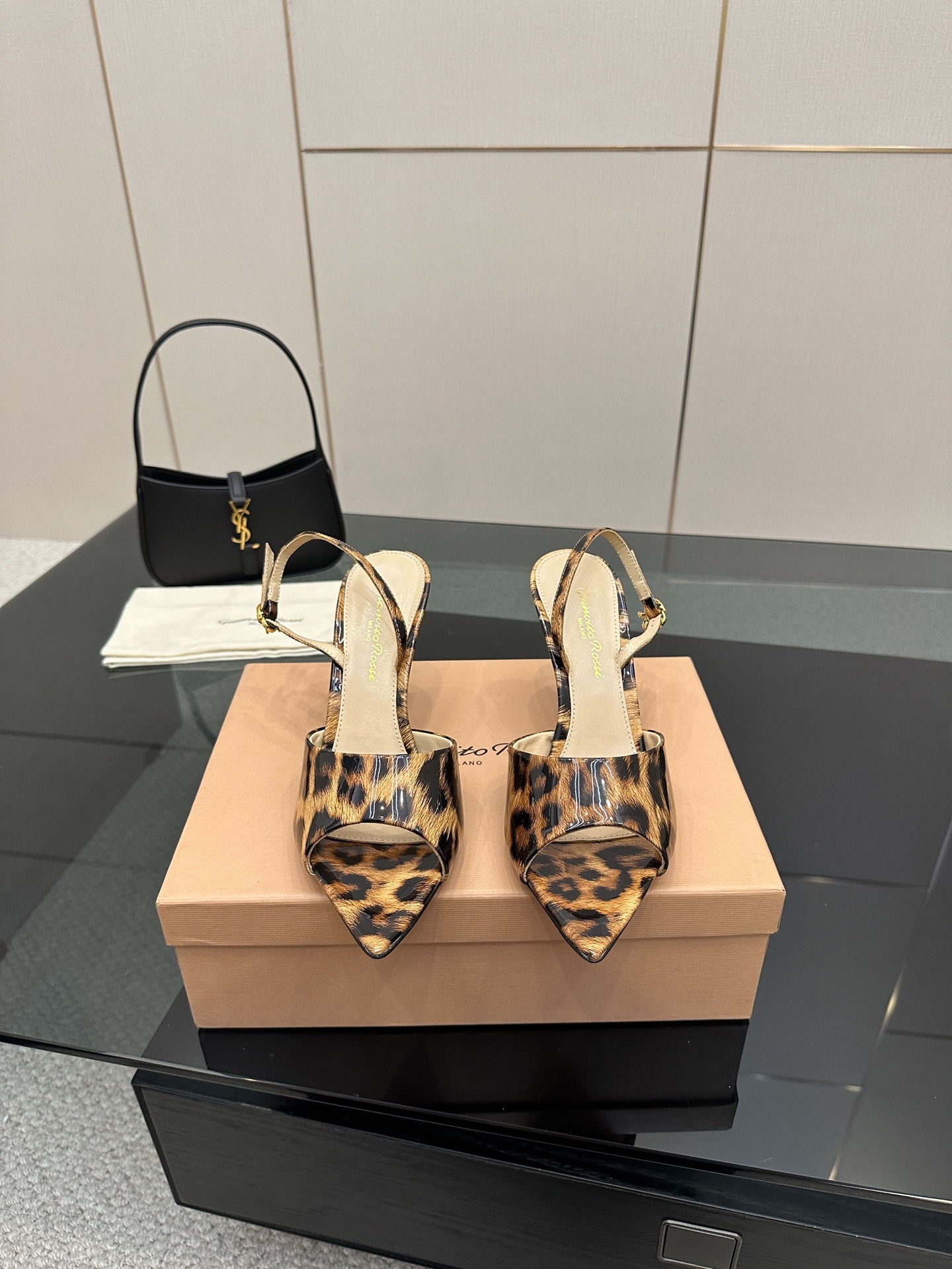 지*비토 로씨 25 신상 슬리퍼